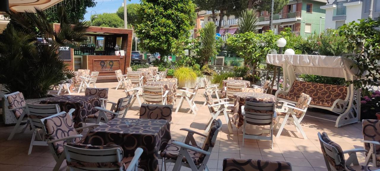Hotel Adele Bellaria-Igea Marina Ngoại thất bức ảnh