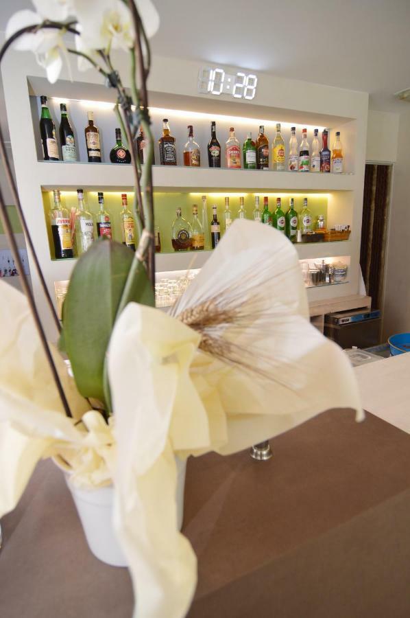 Hotel Adele Bellaria-Igea Marina Ngoại thất bức ảnh