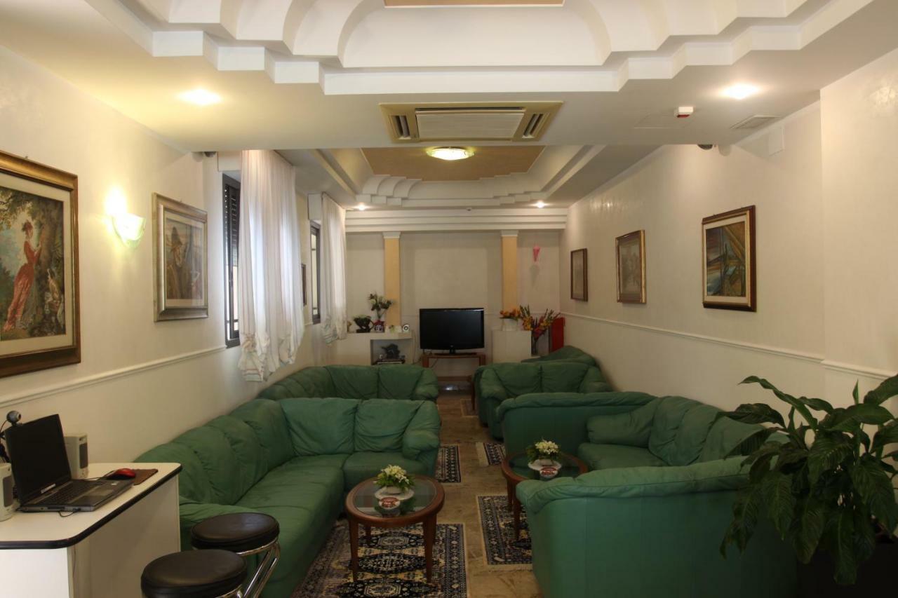 Hotel Adele Bellaria-Igea Marina Ngoại thất bức ảnh