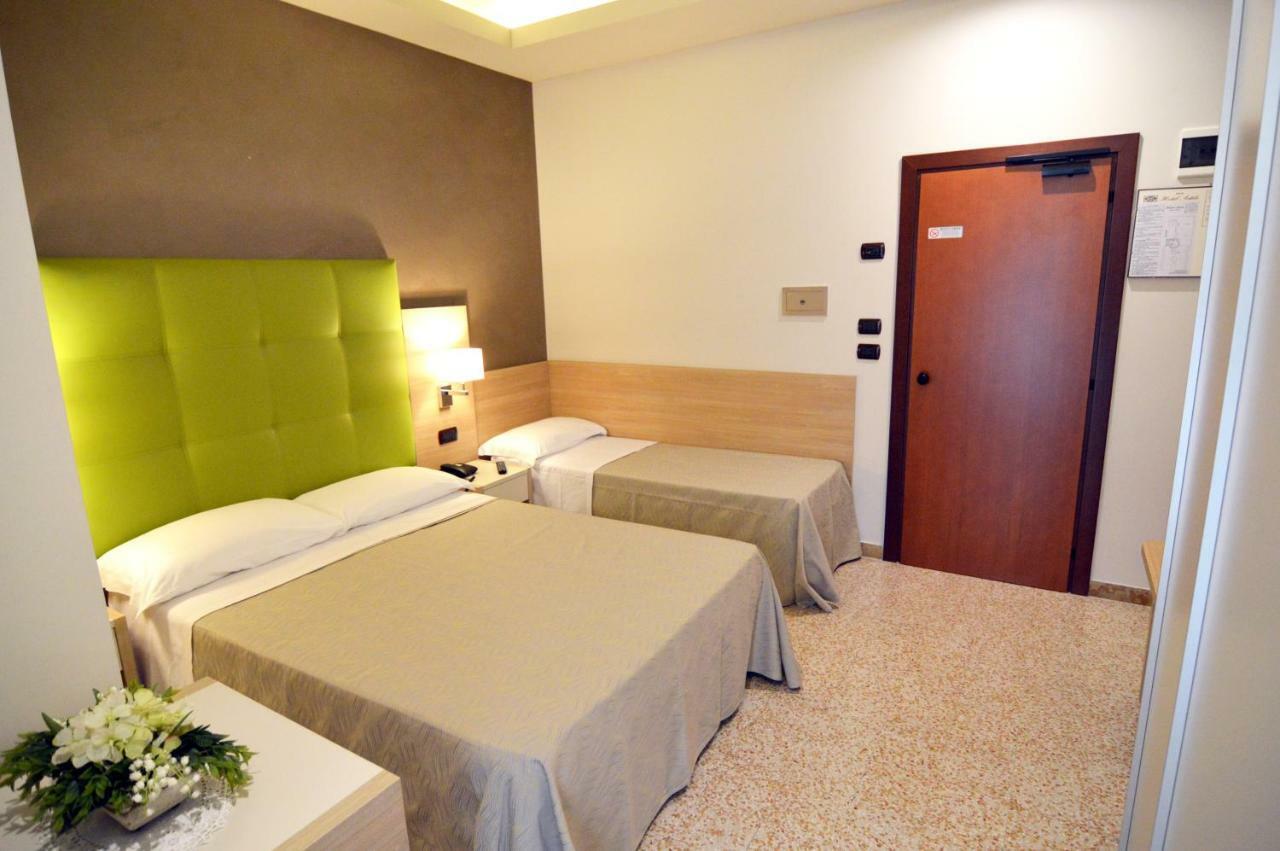Hotel Adele Bellaria-Igea Marina Ngoại thất bức ảnh